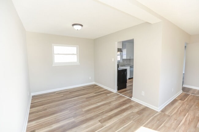 Building Photo - Spacious Home Near Bow Creek & Lynnhaven Mall