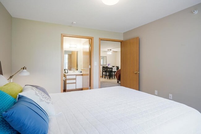 Floorplan - Williamsburg Park Apartments