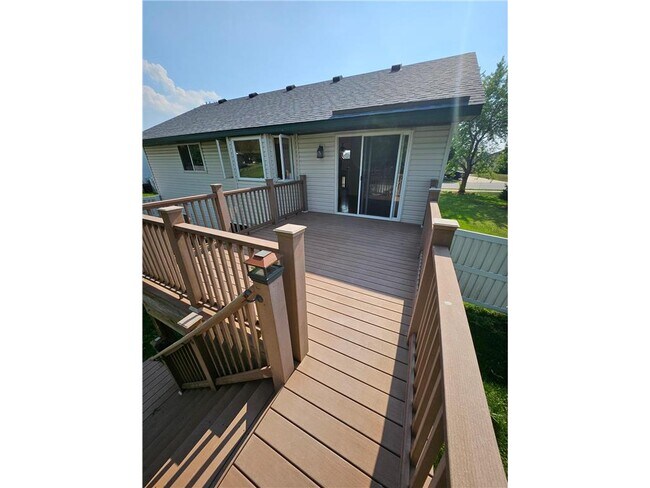 Building Photo - 5398 Kahler Dr NE