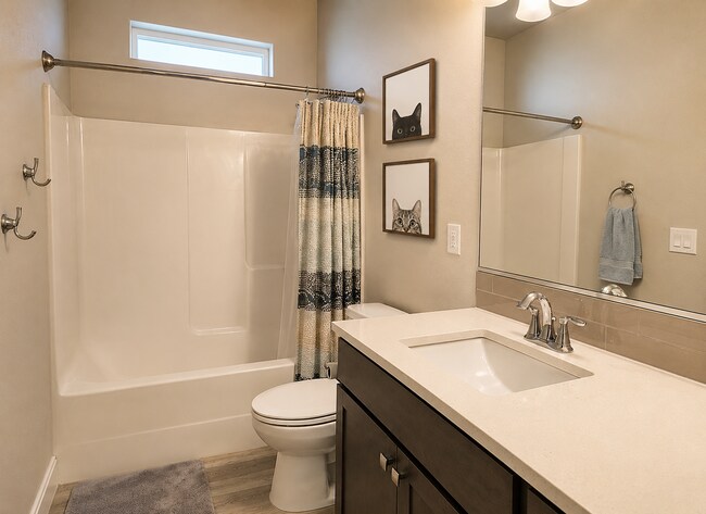 Building Photo - Move in ready!  This is a must see :)