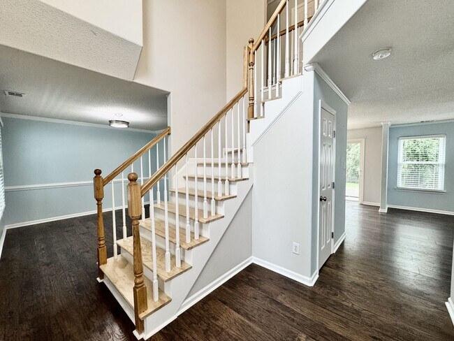 Building Photo - Ready 06-25-26! 4-Bedroom Home in Ocean Lakes! Nearby Bases - Fenced Backyard - Attached Garage!