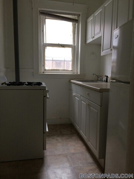 Building Photo - 1450 Commonwealth Ave