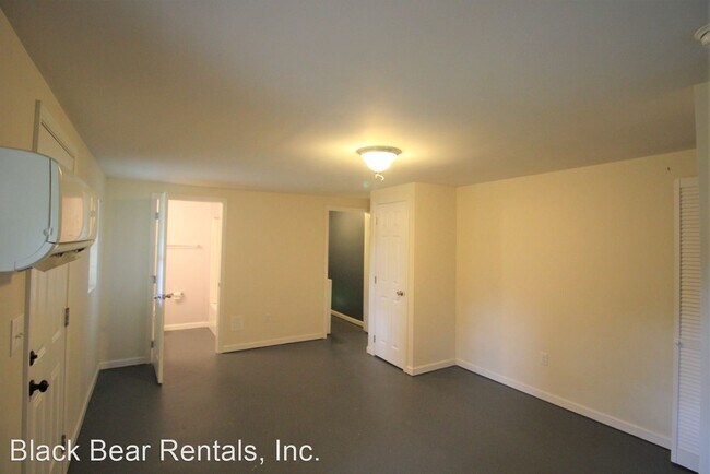 Building Photo - 1 br, 2 bath House - 424 Deaverview Road