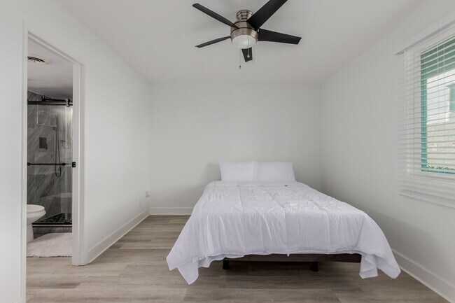 Building Photo - 3314 N 68th St