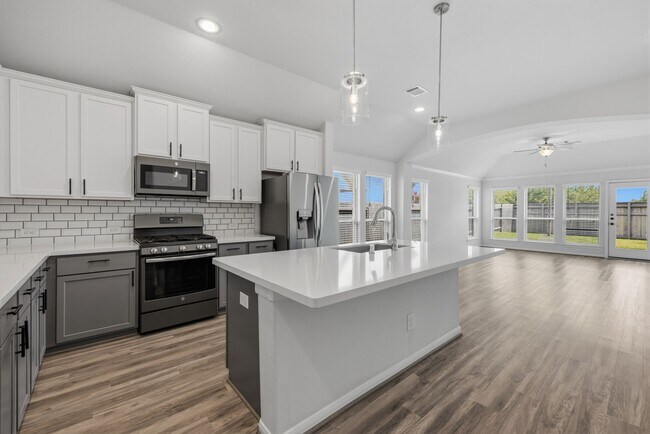 Building Photo - 31115 Albany Brook Ln