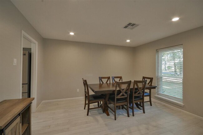 Building Photo - 1420 Sweet Gum Ln