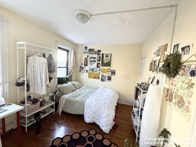 Building Photo - 60 Empire St