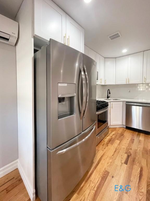 Building Photo - 3 bedroom in BROOKLYN NY 11234