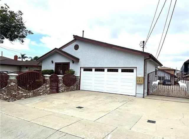 Primary Photo - 4061 W 132nd St