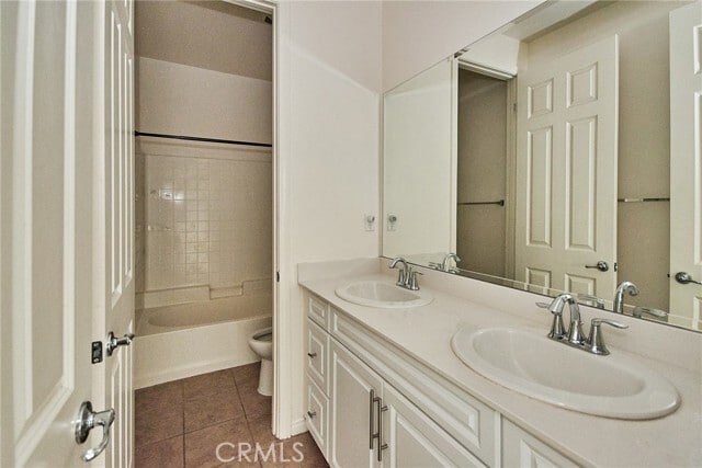 Building Photo - 2962 E Via Corvina