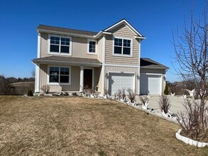 Building Photo - 3865 Elm Ridge Dr