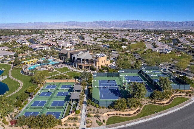 Building Photo - 51780 Ponderosa Dr.