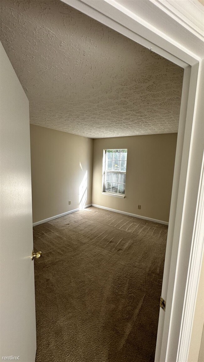 Building Photo - 2 br, 1 bath House - 612 Poplar Place