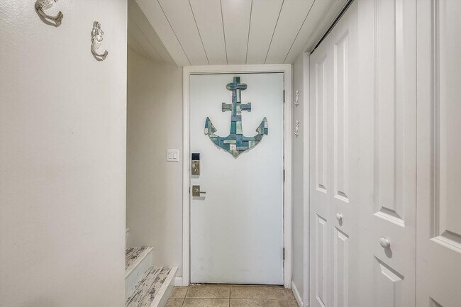 Building Photo - 23223 Front Beach Rd