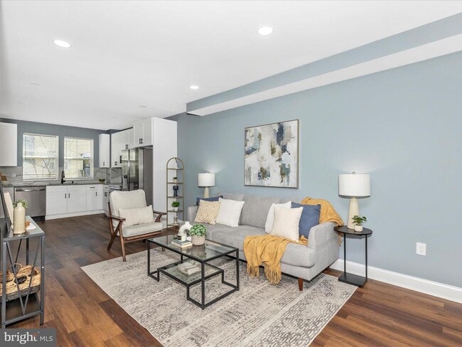 Building Photo - 5443 Jonquil Ave