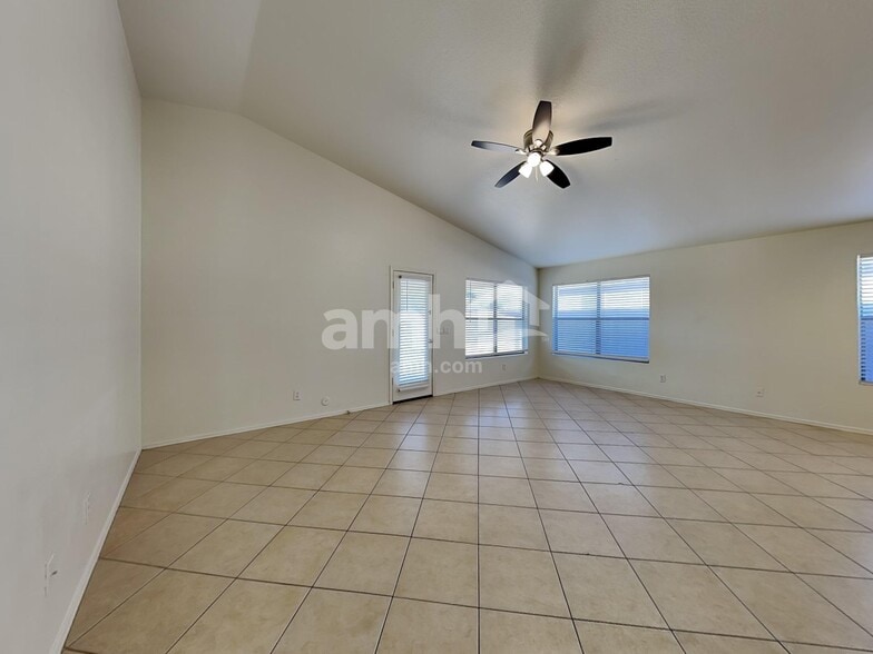 Building Photo - 17112 N Melissa Ln