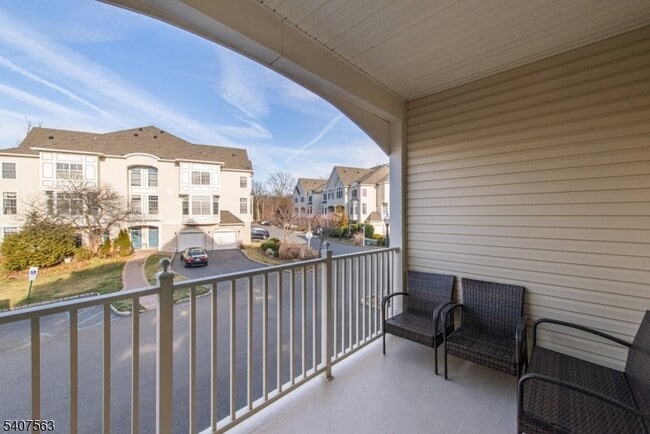 Building Photo - 115 Kensington Ln