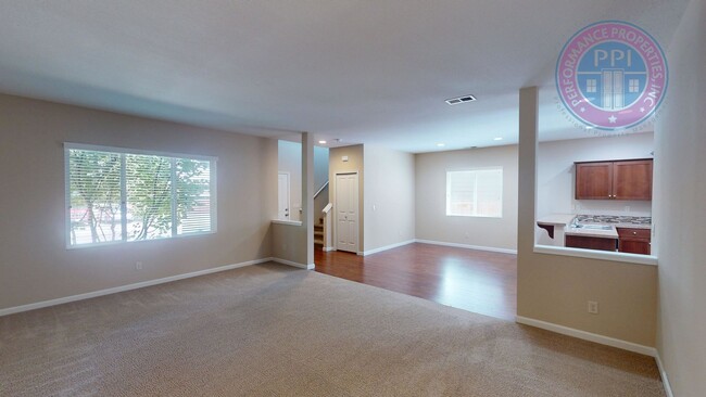 Building Photo - DEPOSIT FREE MOVE-IN WITH OBLIGO!  Orenco ...