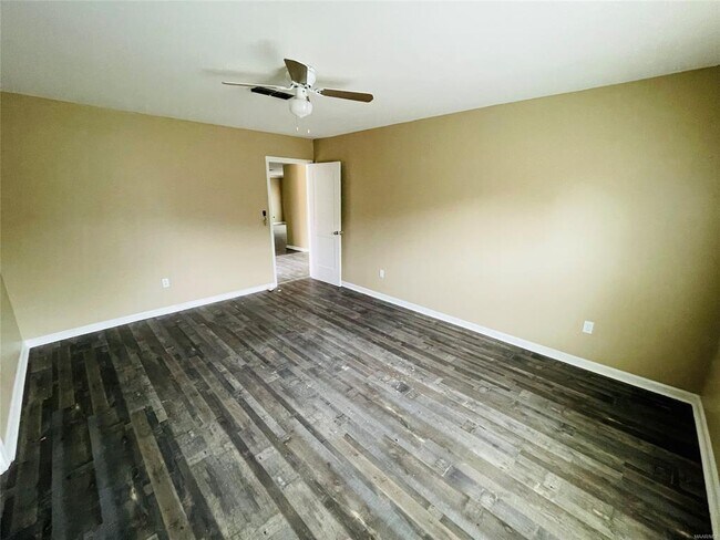 Building Photo - 5716 Bridle Path Ln