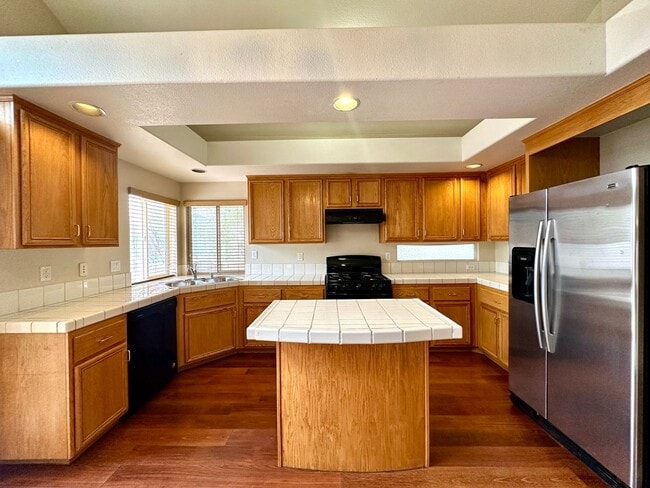 Building Photo - 6747 Enchanted Cove Ct