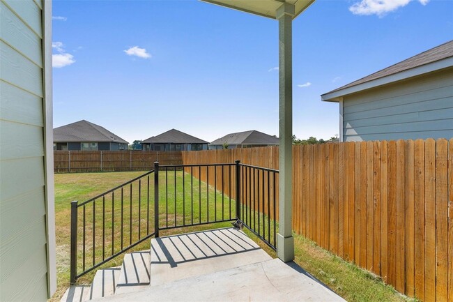 Building Photo - 108 Joe Kidd Ln