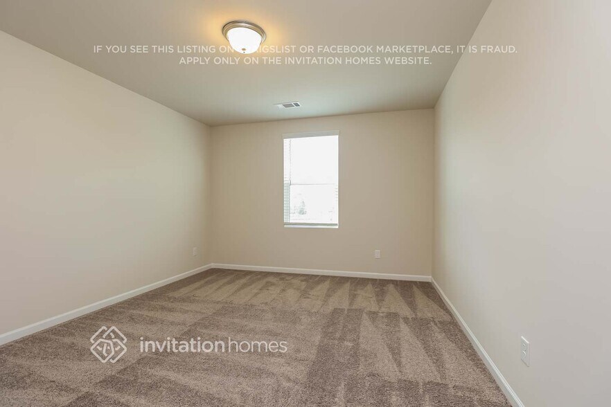 Building Photo - 121 Fister Dr