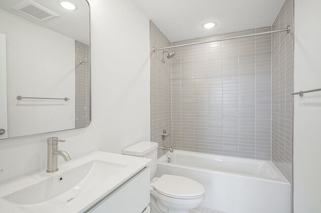 Building Photo - 2654 Coral St