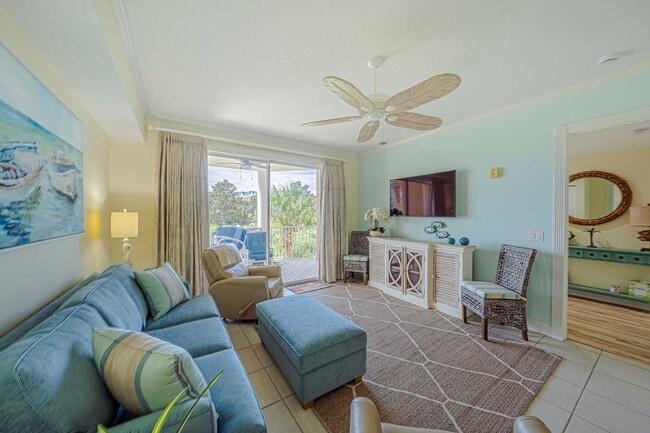 Building Photo - Marina View Rental!