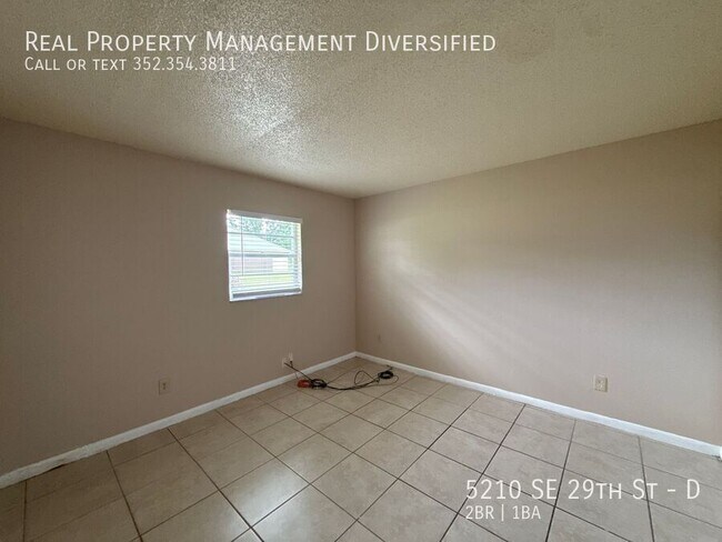 Building Photo - 5210 SE 29th St