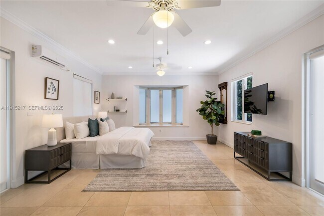 Building Photo - 8941 SW 65th Ct