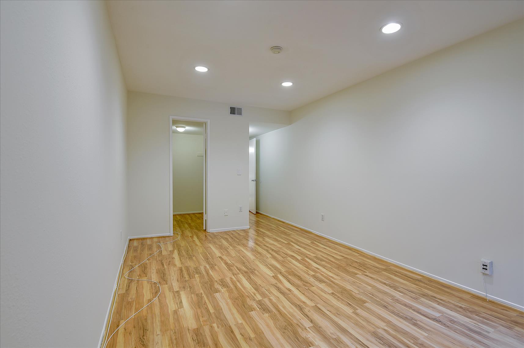 Building Photo - 1940 N Highland Ave