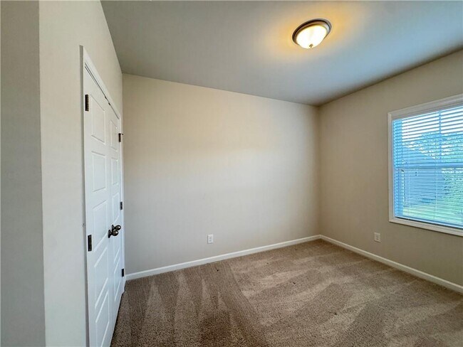 Building Photo - 1572 Dover Creek Ln