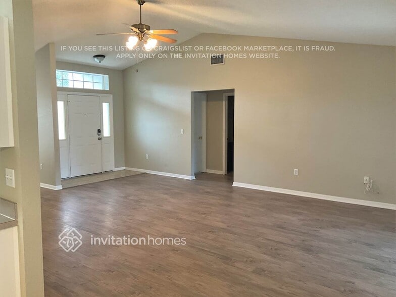 Building Photo - 8109 Oakhurst Blvd