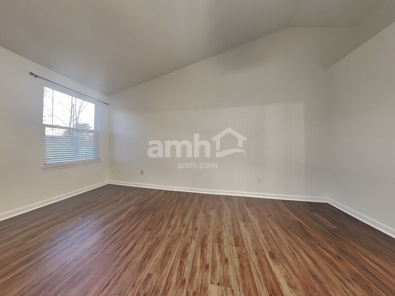 Building Photo - 12373 Carriage Stone Dr