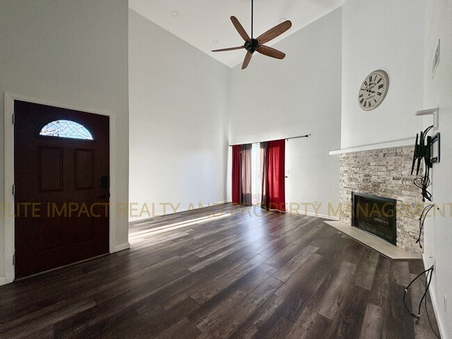 Building Photo - 1981 N Terraza de la Cienega