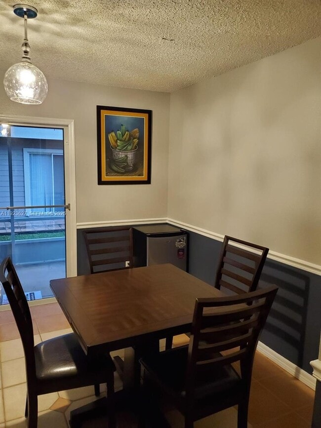 Building Photo - 12368 Shady Spring Way