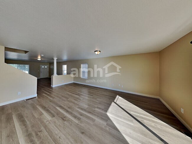 Building Photo - 18908 E 47th Dr