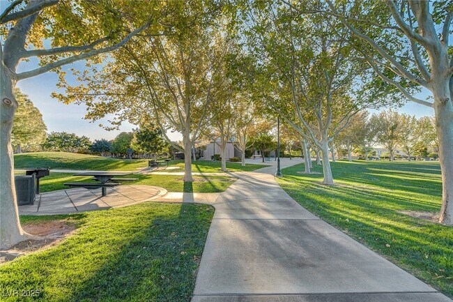 Building Photo - 10249 Wisteria Hills Ct