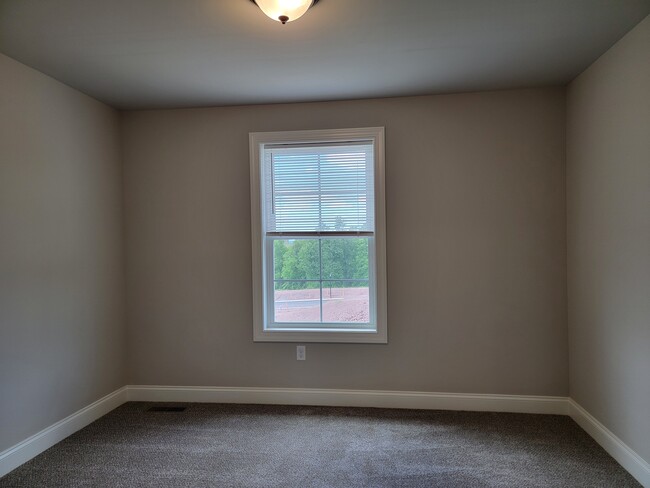 Building Photo - 262 Sage Blvd