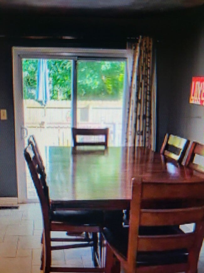 Building Photo - 4 bedroom 2.5 baths in Kempsville