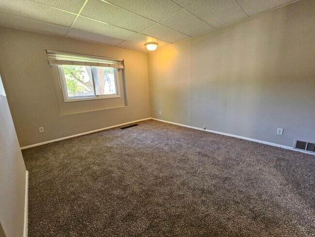Building Photo - Sloans Lake/Highlands Adorable Large Effic...