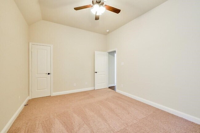 Building Photo - 18719 Fairmont Springs Ct