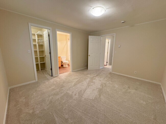 Building Photo - 3Bd/2Ba Carnation Home