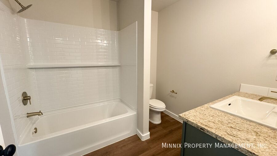 Building Photo - 2156 Kokomo Ave