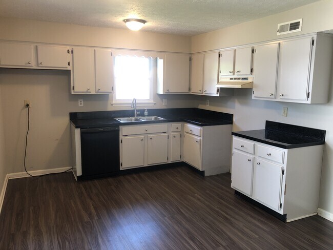 Building Photo - 5004 Winding Spring Pl