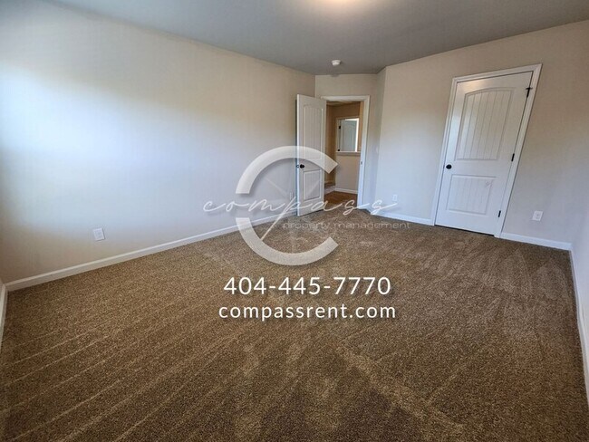 Building Photo - 1002 Mcconaughy Ct