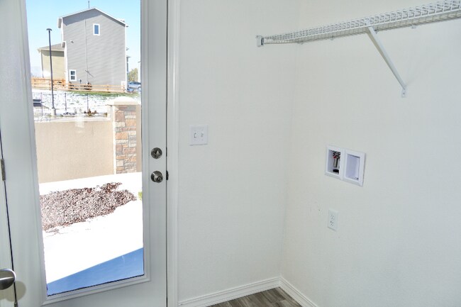 Building Photo - 706 Grissom Dr.