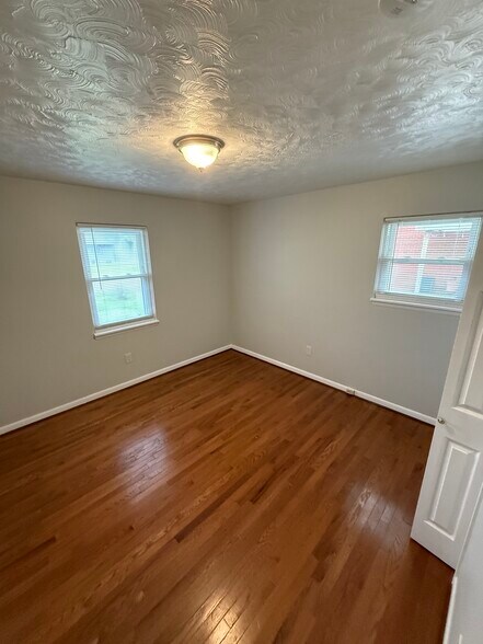 Building Photo - 320 Port William Ln