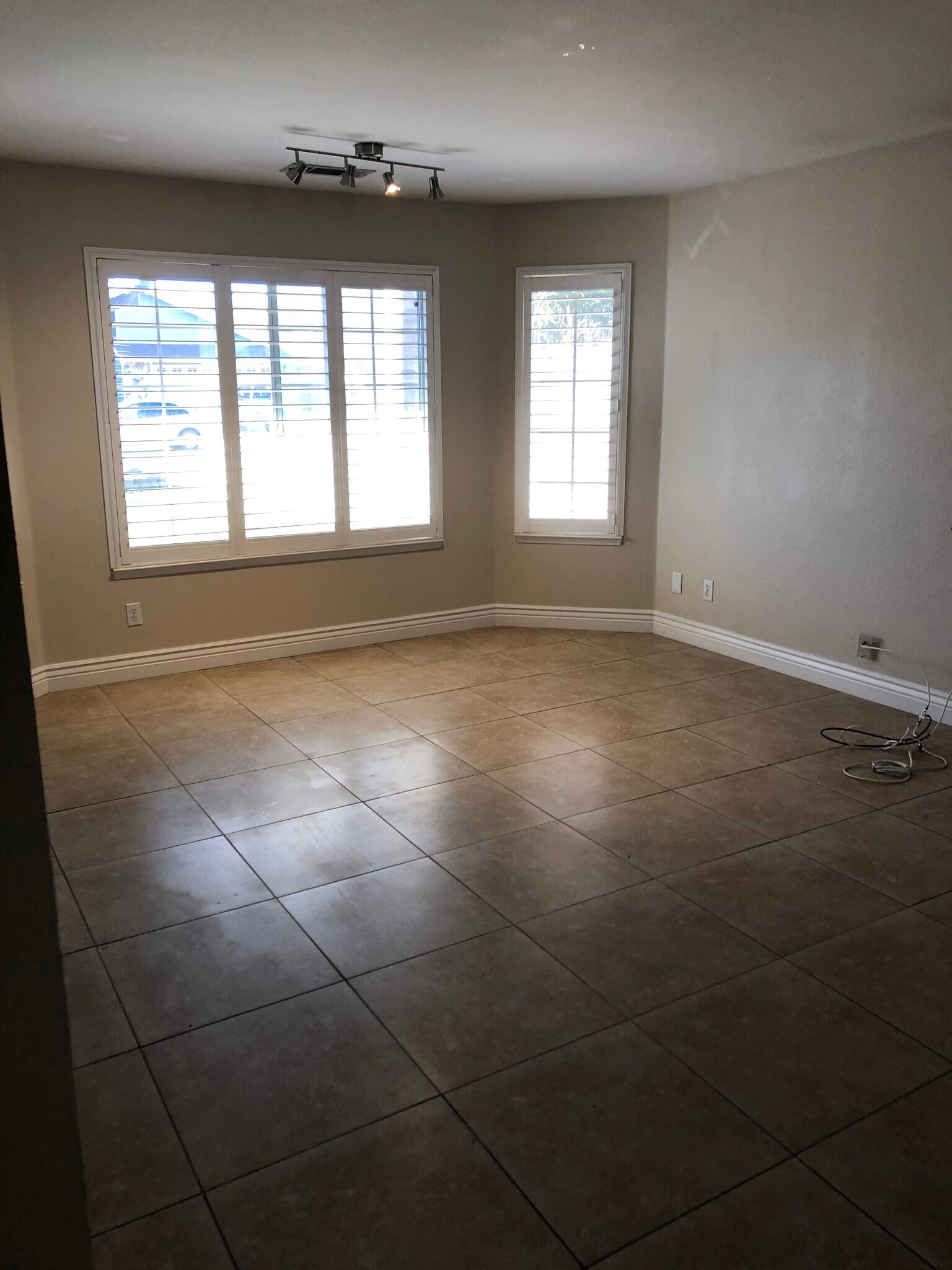 Living room - 3912 Gagos Dr