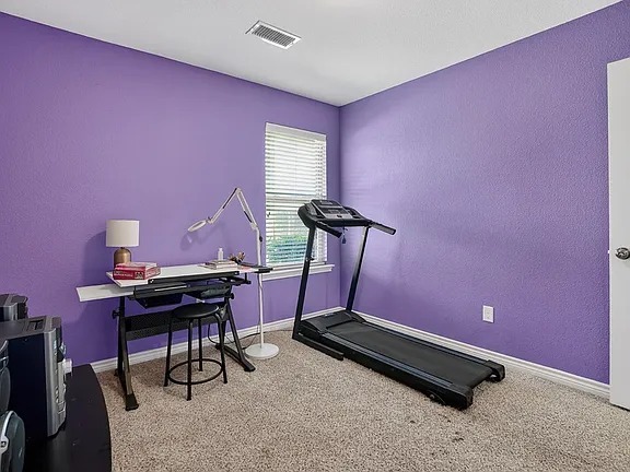 Building Photo - Comfy 4-Bed Midland Home with all appliances, backyard, attached garage, 6 min to grocery store